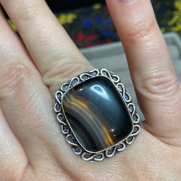 Stunning Black Striped Agate 925 SS Plated Ring - Picture 3 of 3